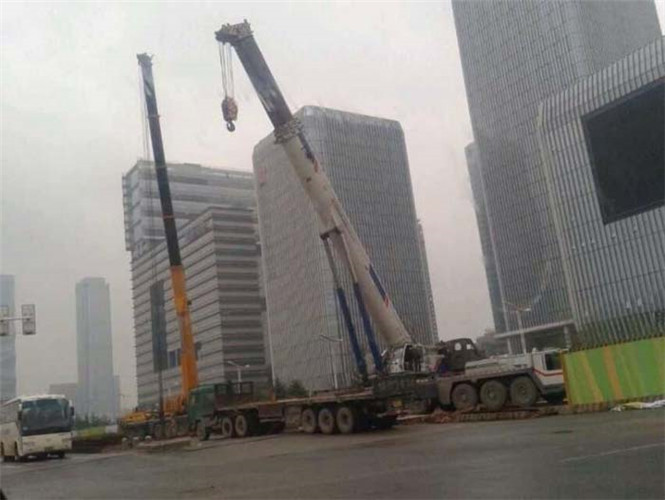 金口河区25吨吊车能吊多重设备？